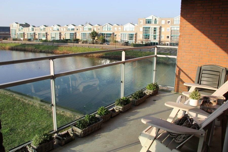 Waterlinze 14, Hellevoetsluis foto 2