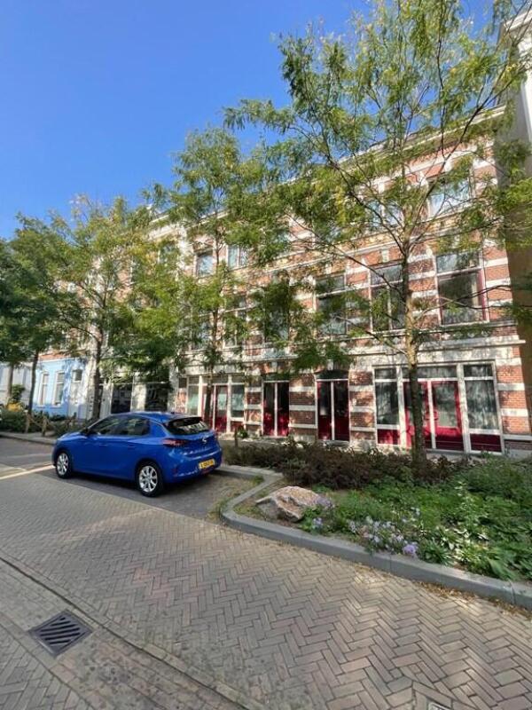 apartments for rent on Emmastraat 37A