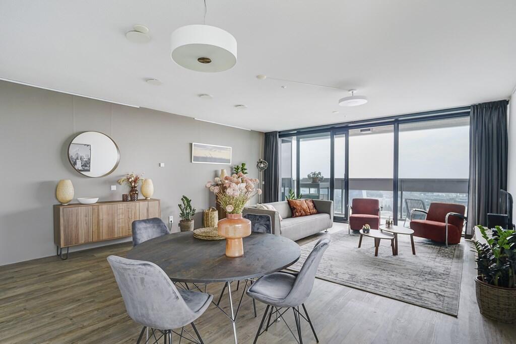 Anna van Buerenplein, Den Haag foto 2