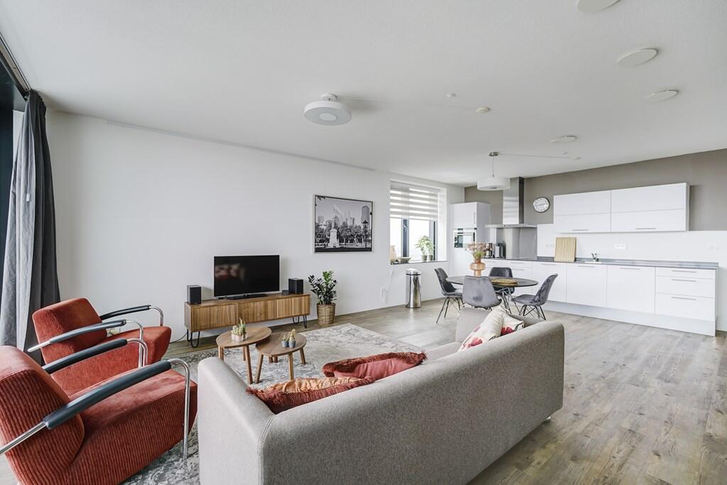 Anna van Buerenplein, Den Haag foto 3