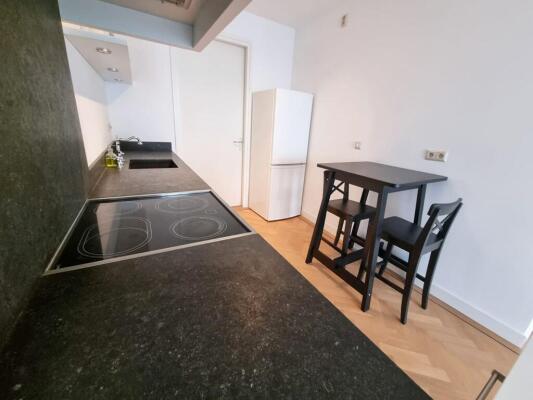 Blaak 664 Image 5