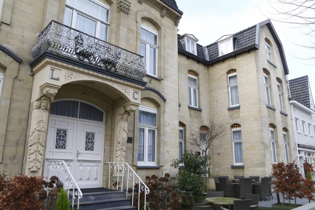 Neerhem, Valkenburg foto 3