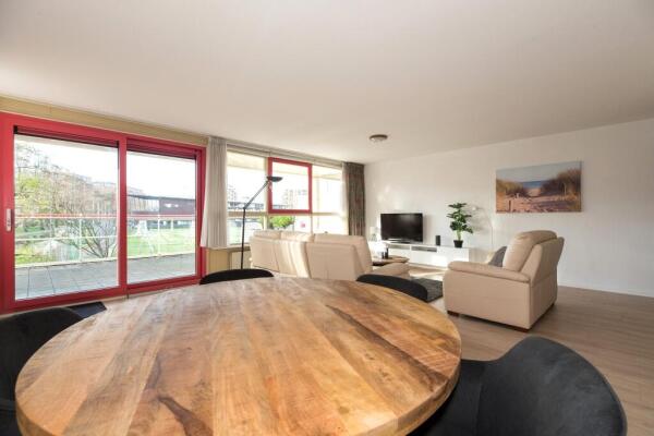 Donker Curtiusstraat Image 3