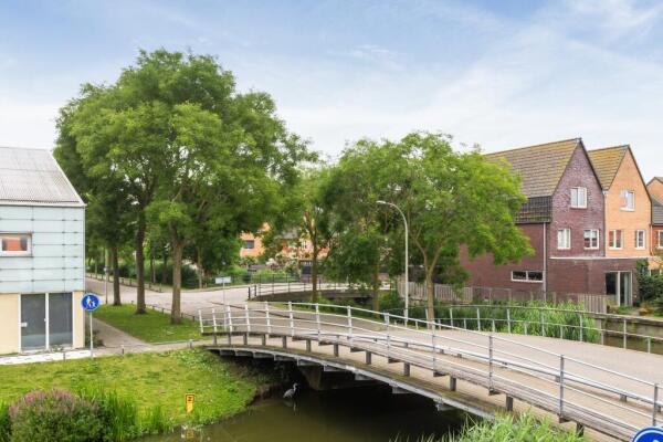 Van Essendijk Image 28