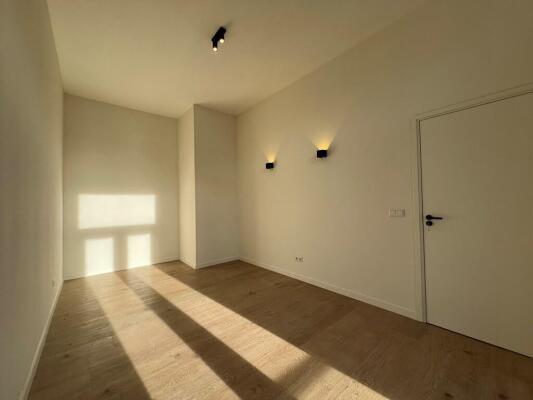 Van Vollenhovenstraat Image 12