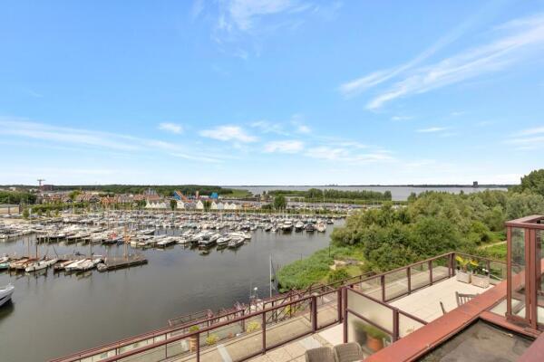 Labradorstroom Image 1