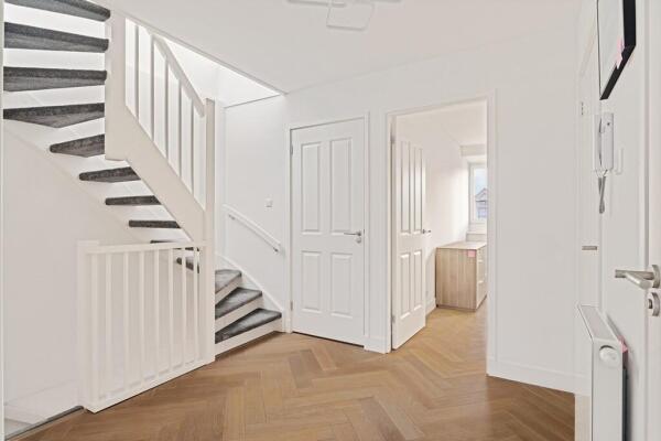 Eerste Helmersstraat 130D Image 12