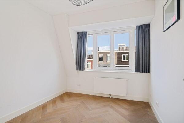 Eerste Helmersstraat 130D Image 20