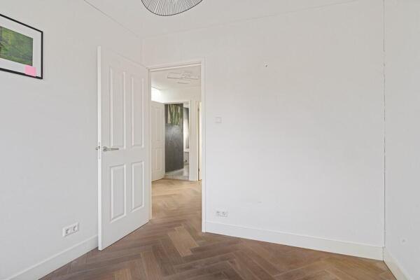 Eerste Helmersstraat 130D Image 21