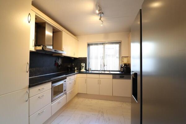 Honingen 30 Image 10