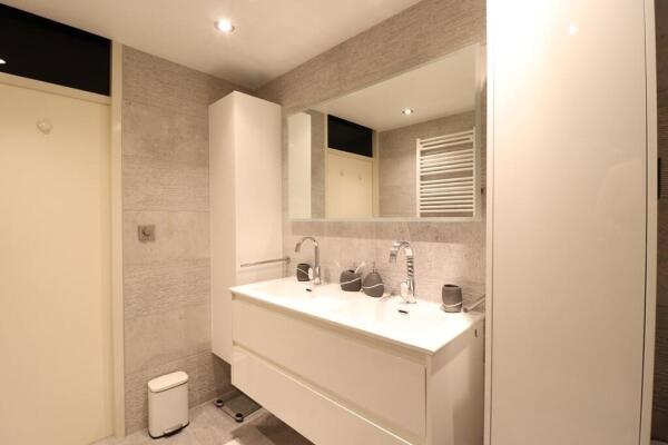 Honingen 30 Image 19