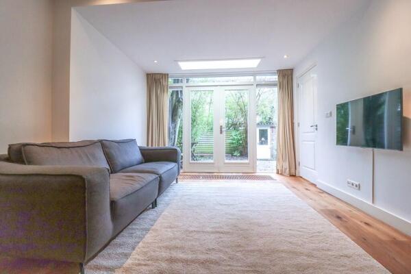 Leiduinstraat 31-H Image 0