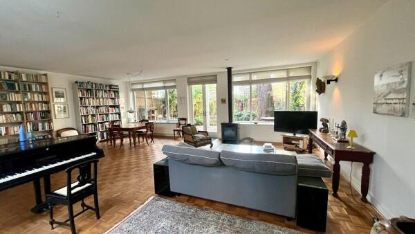 Lange Beestenmarkt Image 2