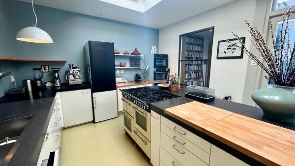 Lange Beestenmarkt Image 12