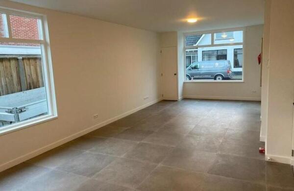 Dwarsstraat  Image 2