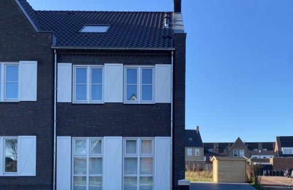 De Huysacker  Image 0